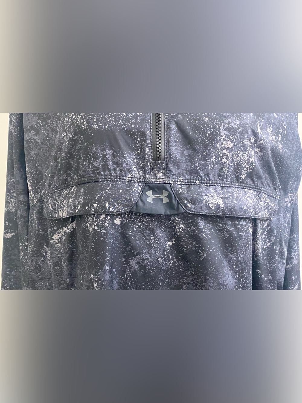 Under Armour Womens XL Black Print Hooded Pullover Windbreaker Jacket Utility - Picture 3 of 16